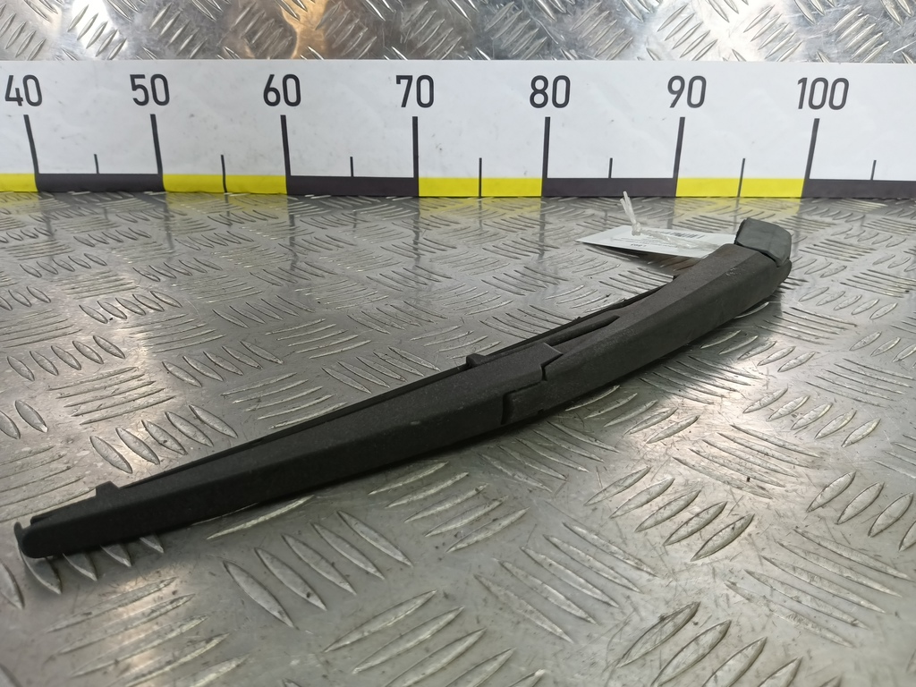 поводок стеклоочистителя (дворник) SUZUKI Grand Vitara 2.0 4WD MT (140 л.с.)Grand Vitara  II (2005—2008) Внедорожник 3882165J00, 630 рублей, Москва