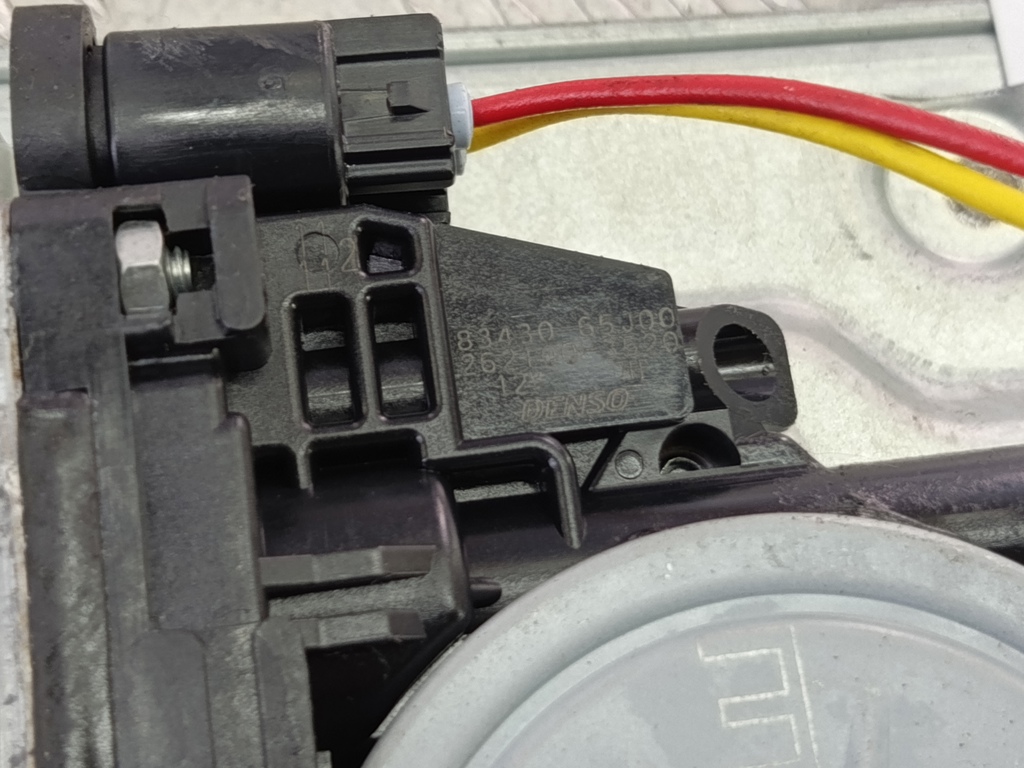 стеклоподъемник SUZUKI Grand Vitara 2.0 4WD MT (140 л.с.)Grand Vitara  II (2005—2008) Внедорожник 83501-65J00, 520 рублей, Москва