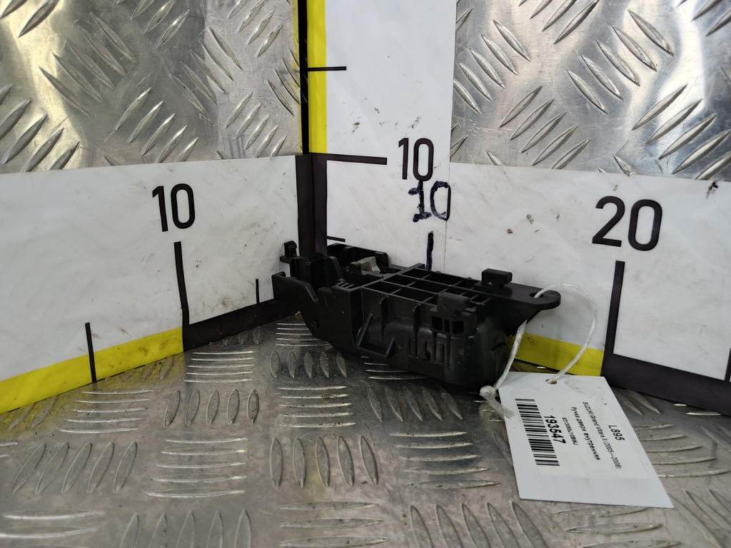 ручка двери внутренняя SUZUKI Grand Vitara 2.0 4WD MT (140 л.с.)Grand Vitara  II (2005—2008) Внедорожник 8313065J10BWJ, 520 рублей, Москва