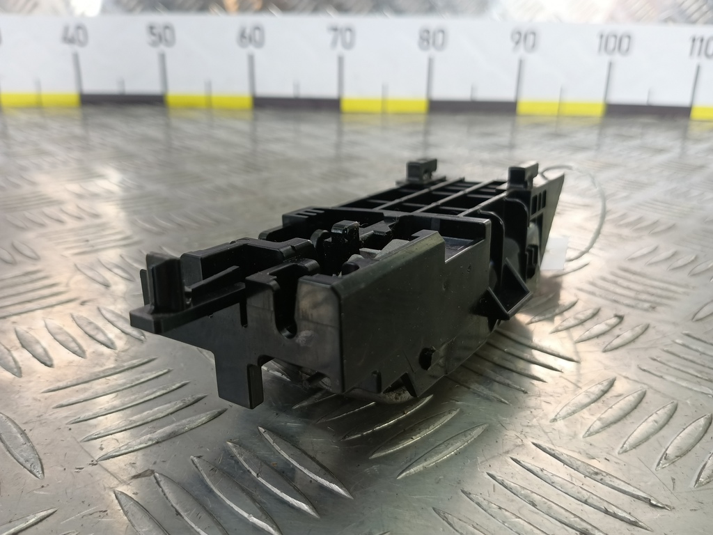 ручка двери внутренняя SUZUKI Grand Vitara 2.0 4WD MT (140 л.с.)Grand Vitara  II (2005—2008) Внедорожник 8311065J10BWJ, 630 рублей, Москва