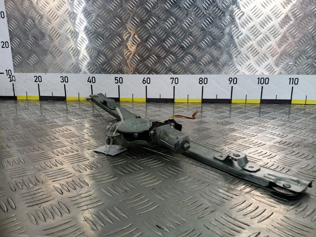 стеклоподъемник SUZUKI Grand Vitara 2.0 4WD MT (140 л.с.)Grand Vitara  II (2005—2008) Внедорожник 8340265J00, 980 рублей, Москва