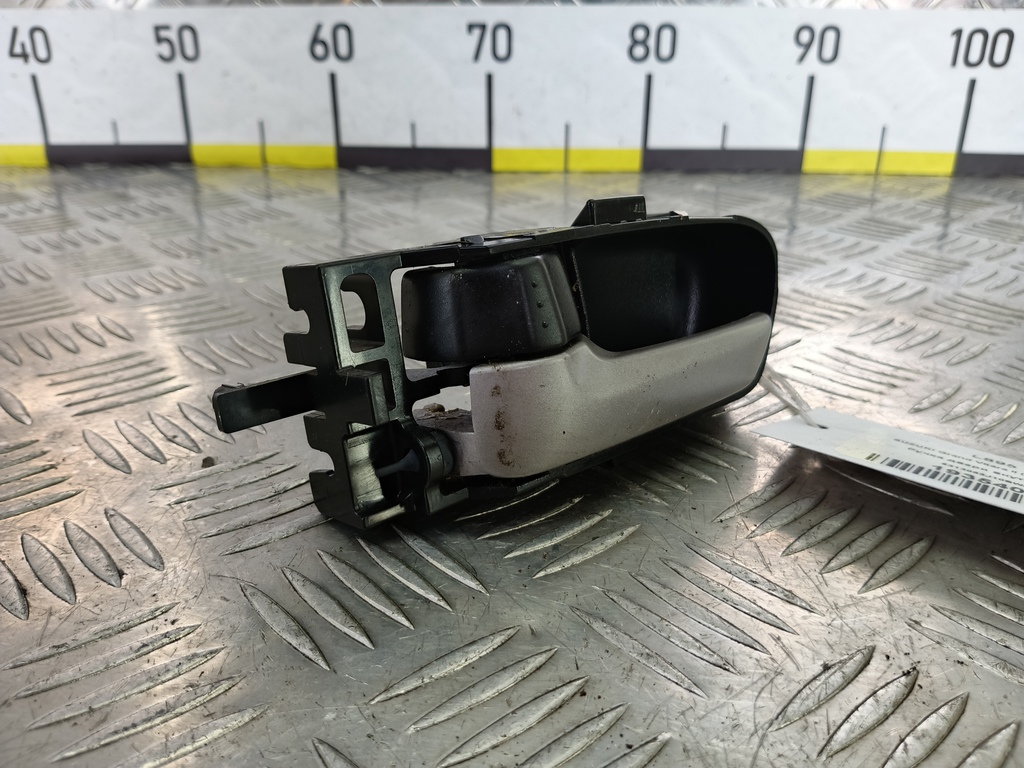 ручка двери внутренняя SUZUKI Grand Vitara 2.0 4WD MT (140 л.с.)Grand Vitara  II (2005—2008) Внедорожник 8313065J10BWJ, 520 рублей, Москва