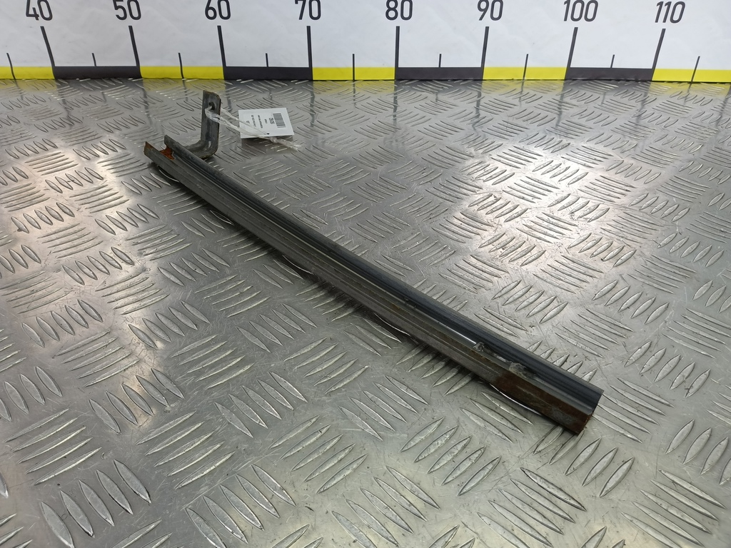 направляющая стекла двери SUZUKI Grand Vitara 2.0 4WD MT (140 л.с.)Grand Vitara  II (2005—2008) Внедорожник 8174065J00, 630 рублей, Москва