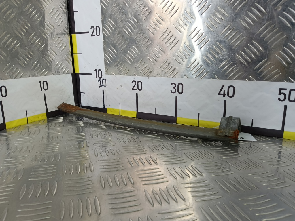 направляющая стекла двери SUZUKI Grand Vitara 2.0 4WD MT (140 л.с.)Grand Vitara  II (2005—2008) Внедорожник 8174065J00, 630 рублей, Москва