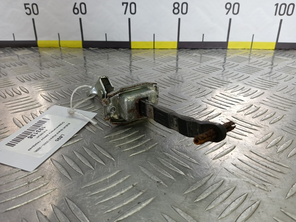 ограничитель двери SUZUKI Grand Vitara 2.0 4WD MT (140 л.с.)Grand Vitara  II (2005—2008) Внедорожник 8181065J01, 980 рублей, Москва