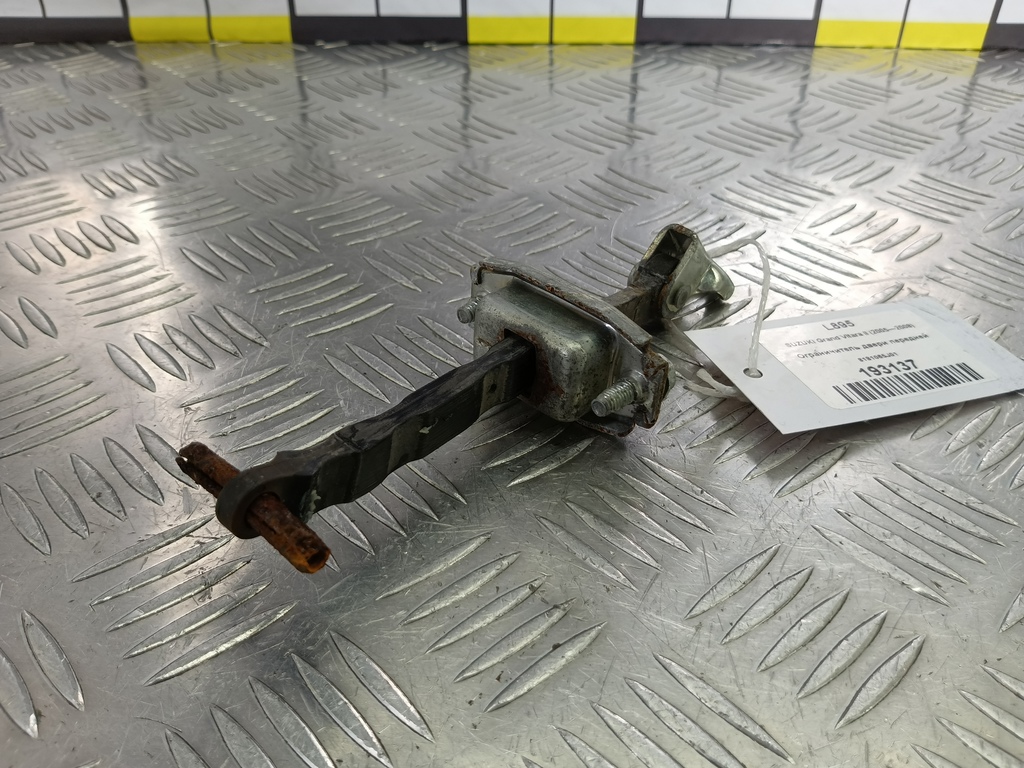 ограничитель двери SUZUKI Grand Vitara 2.0 4WD MT (140 л.с.)Grand Vitara  II (2005—2008) Внедорожник 8181065J01, 980 рублей, Москва