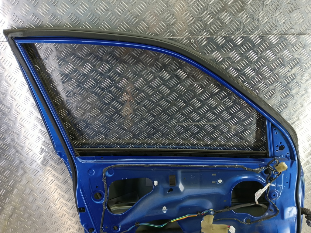 дверь SUZUKI Grand Vitara 2.0 4WD MT (140 л.с.)Grand Vitara  II (2005—2008) Внедорожник 6800265843, 13169 рублей, Москва