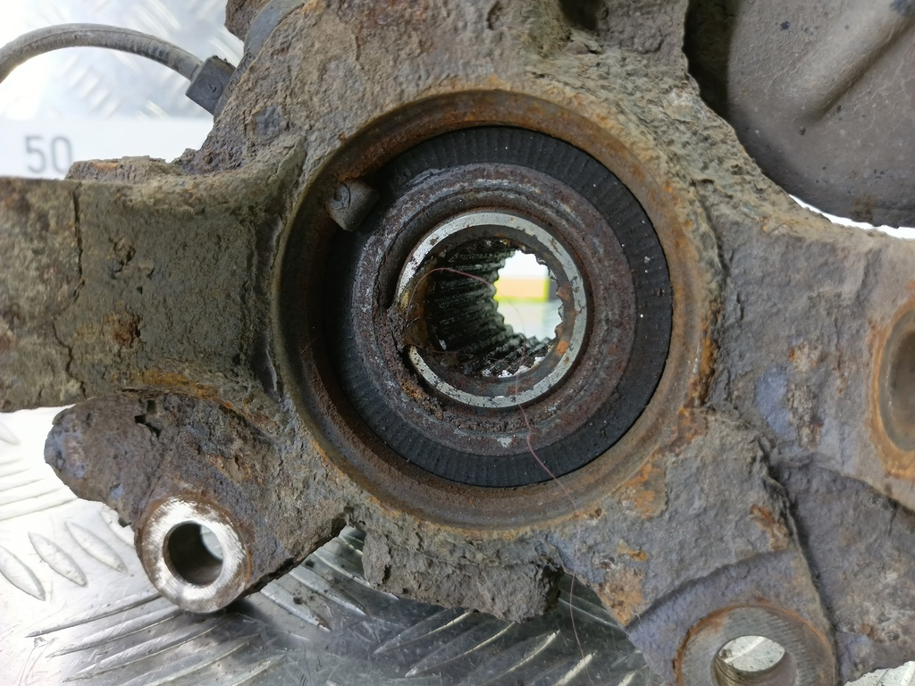 кулак Fiat Doblo 1.4 MT (77 л.с.)Doblo  I рестайлинг (2005—2015) Минивэн 51759682, 2700 рублей, Москва