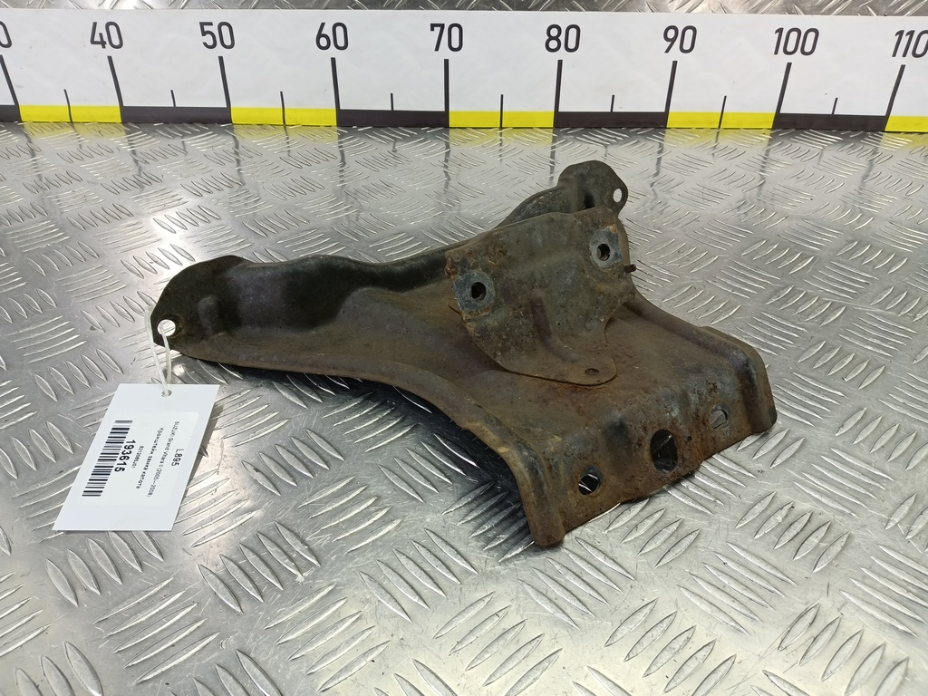 кронштейн замка капота SUZUKI Grand Vitara 2.0 4WD MT (140 л.с.)Grand Vitara  II (2005—2008) Внедорожник 8212065J01, 750 рублей, Москва