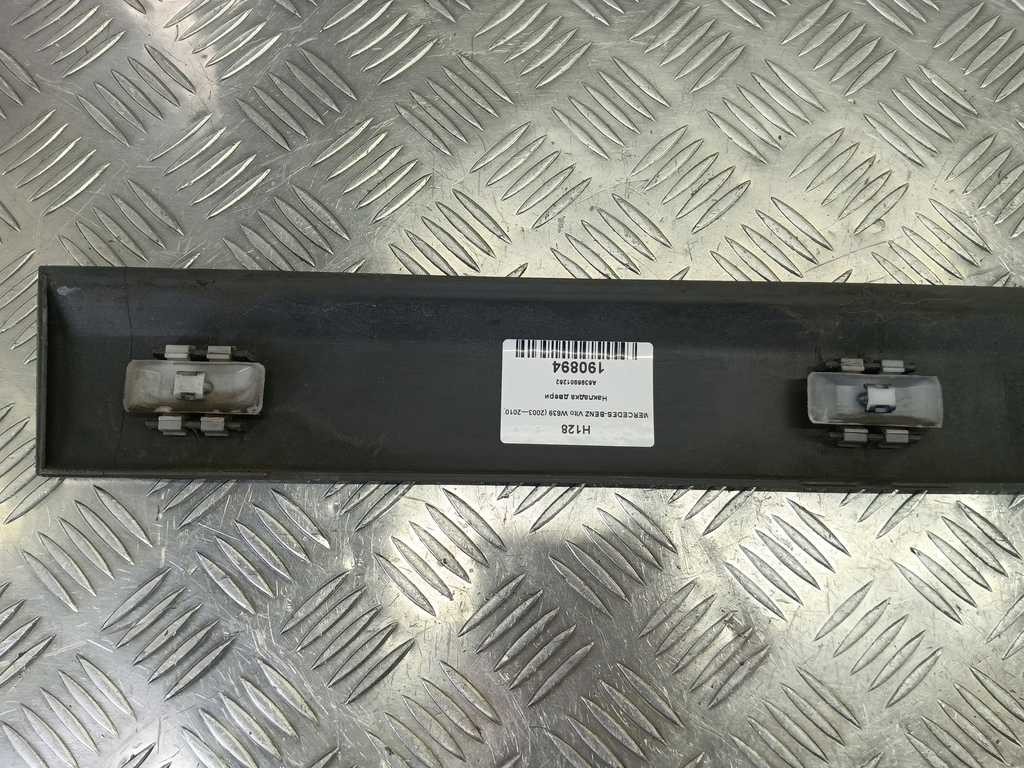 накладка двери сдвижной MERCEDES-BENZ Vito  A6396901262, 630 рублей, Москва