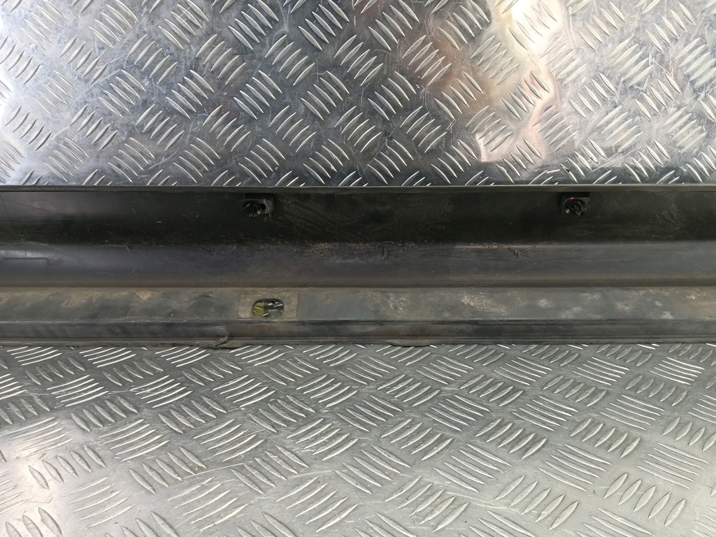 накладка порога SUBARU Tribeca 3.0 4WD AT (250 л.с.)Tribeca  WX (2004—2007) Внедорожник 91112XA13A, 750 рублей, Москва