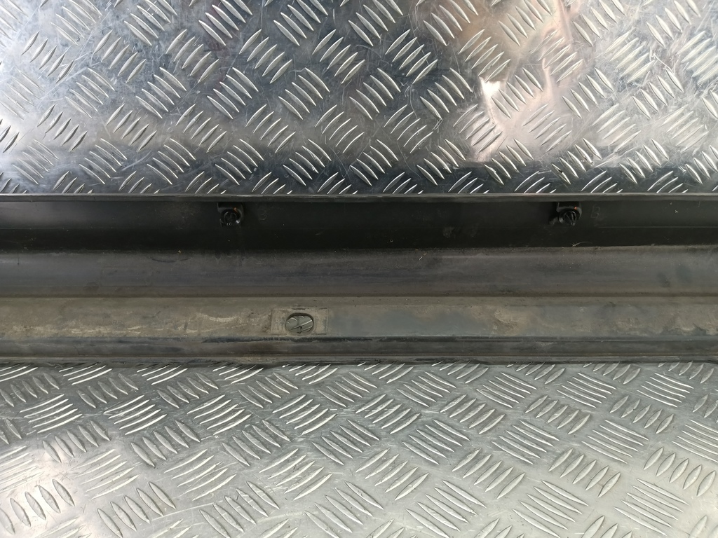 накладка порога SUBARU Tribeca 3.0 4WD AT (250 л.с.)Tribeca  WX (2004—2007) Внедорожник 91112XA12A, 750 рублей, Москва