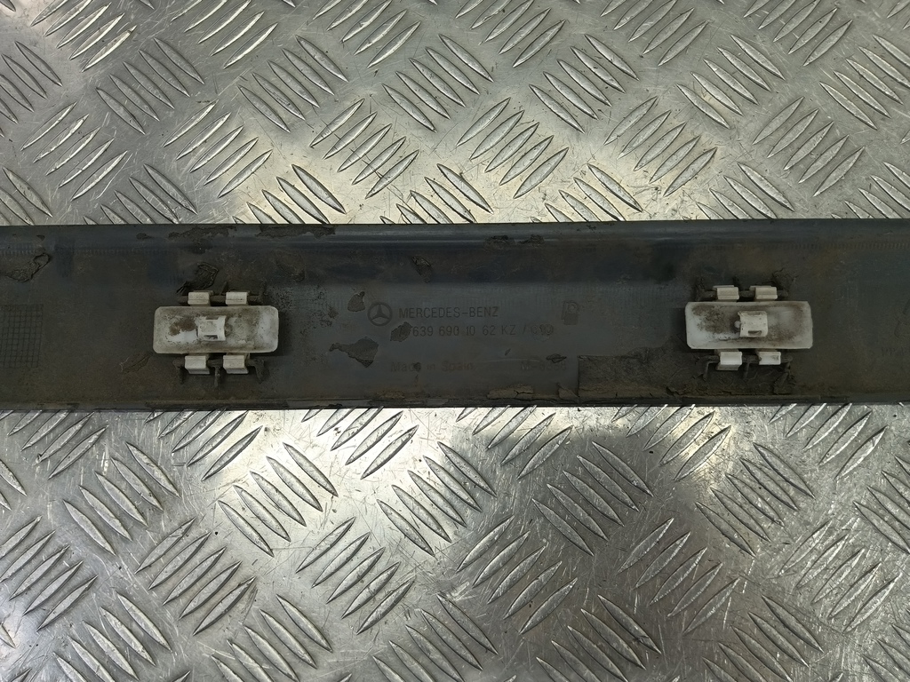 накладка двери сдвижной MERCEDES-BENZ Vito  A6396901062, 750 рублей, Москва