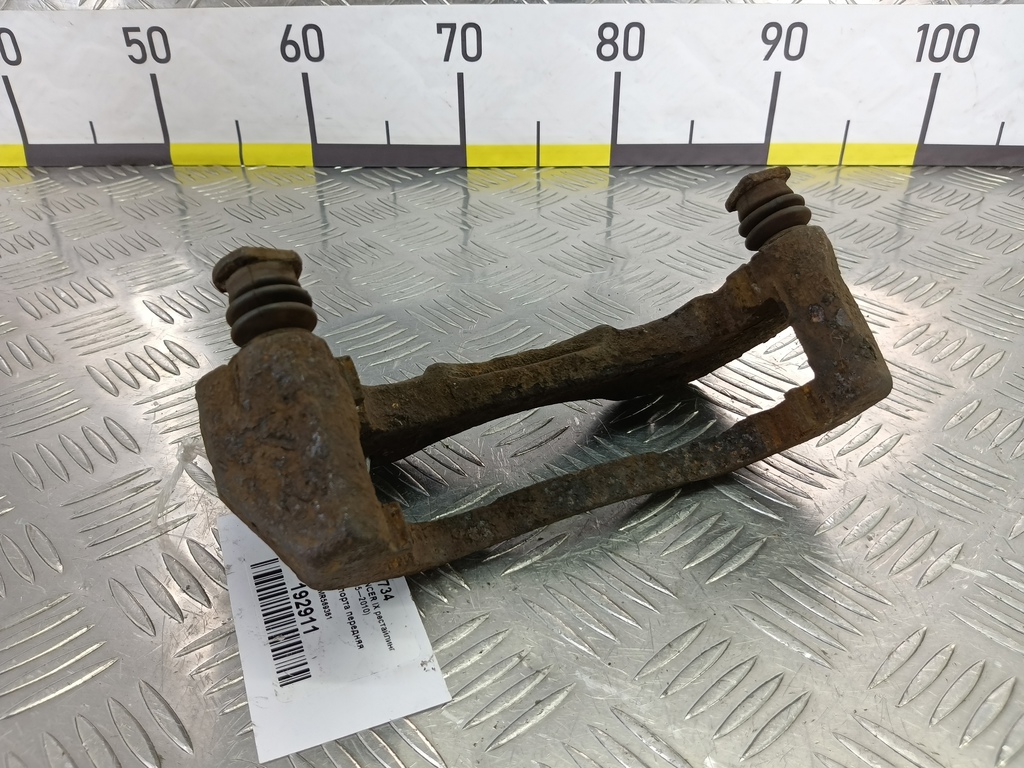 скоба суппорта MITSUBISHI LANCER  MR569361, 2700 рублей, Москва