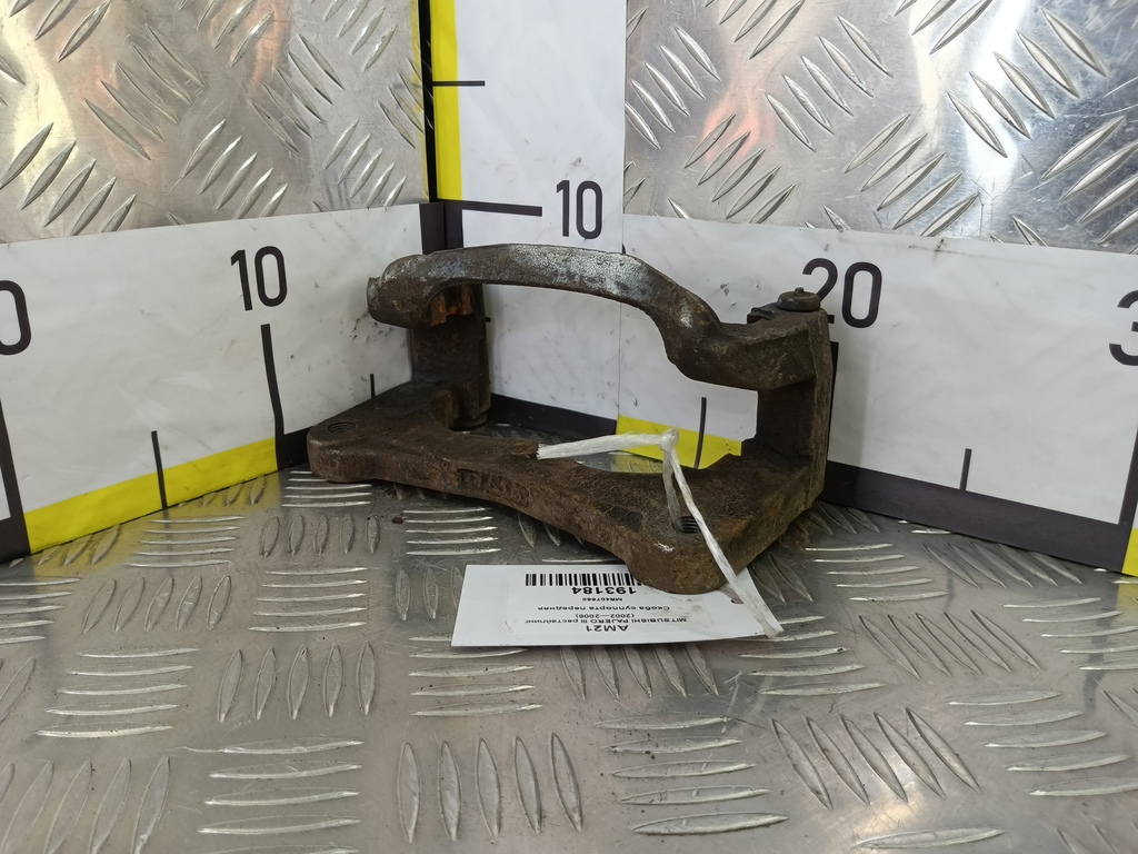 скоба суппорта MITSUBISHI PAJERO  MR407680, 3850 рублей, Москва