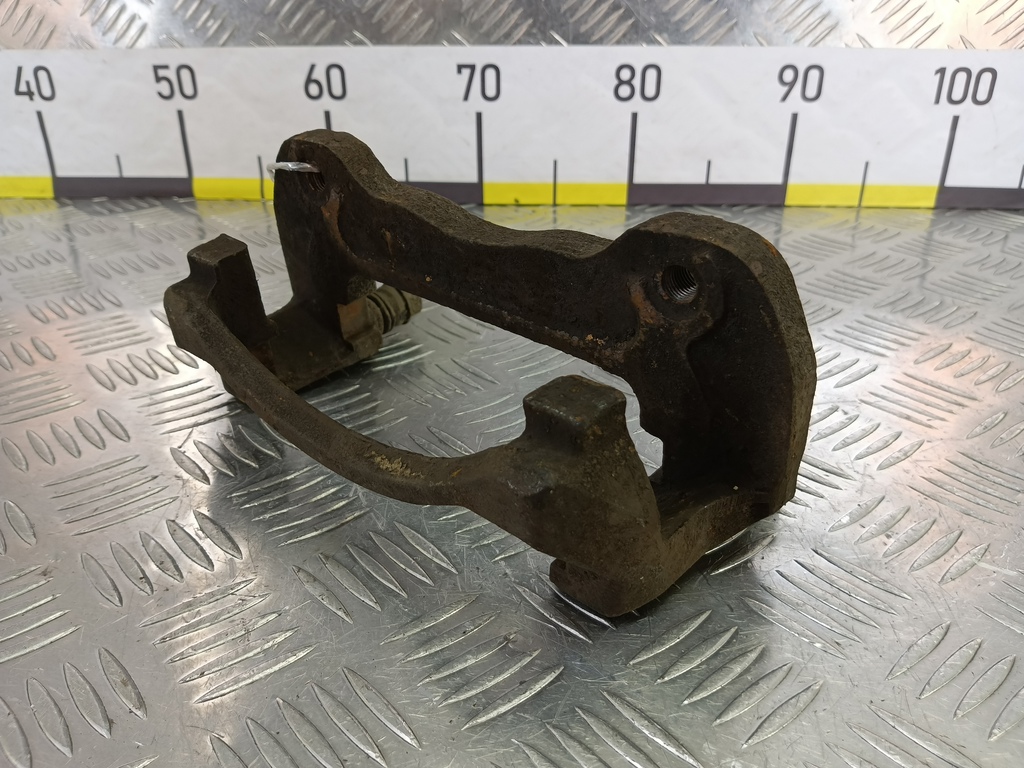 скоба суппорта MITSUBISHI L200   4605A173, 2590 рублей, Москва