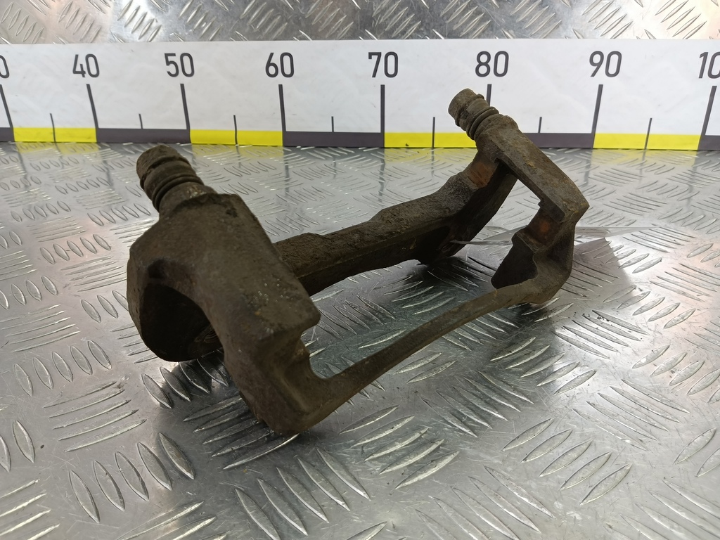 скоба суппорта MITSUBISHI L200   4605A173, 2590 рублей, Москва