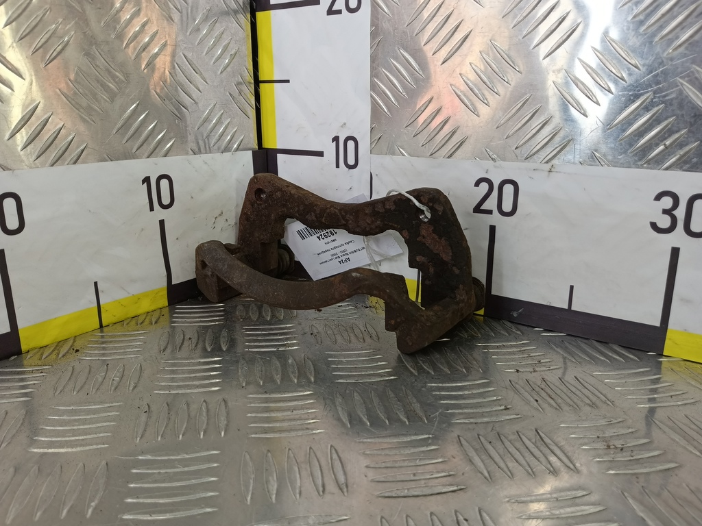 скоба суппорта MITSUBISHI Space Star  MR911816, 1780 рублей, Москва