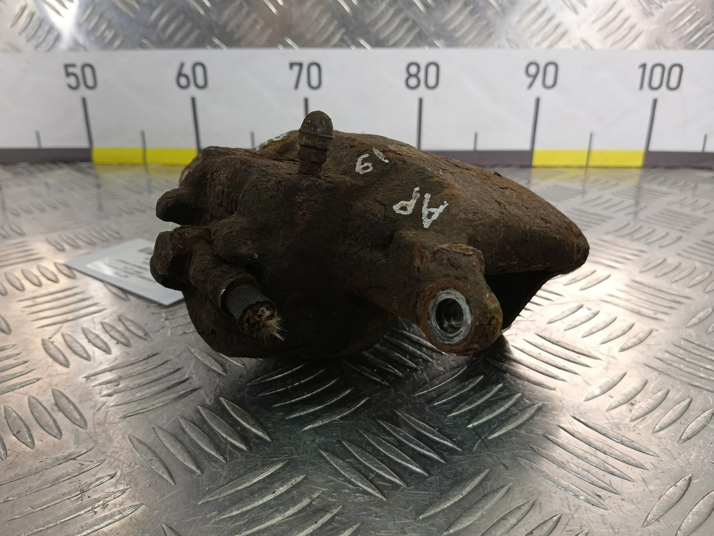 суппорт MITSUBISHI LANCER  MR955064, 1900 рублей, Москва