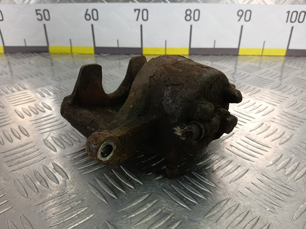 суппорт MITSUBISHI LANCER  MR955064, 1900 рублей, Москва