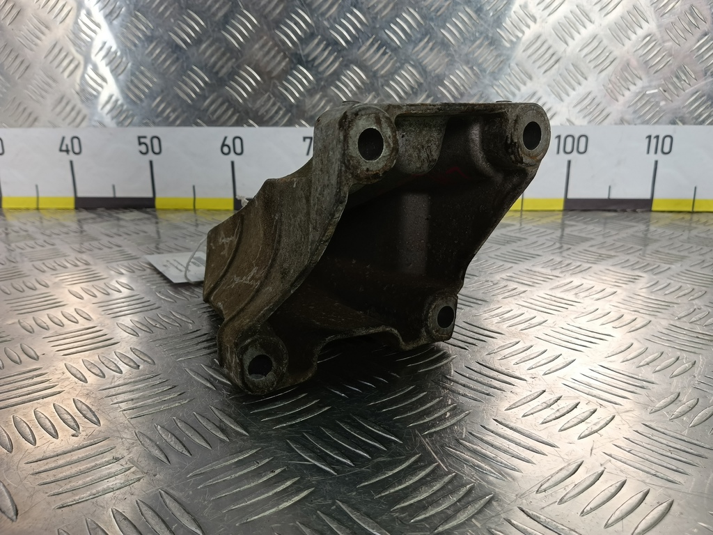 кронштейн двигателя (двс) FORD Transit  1818057, 5580 рублей, Москва