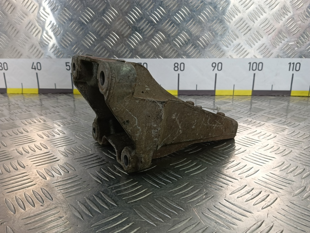 кронштейн двигателя (двс) FORD Transit  1818057, 5580 рублей, Москва