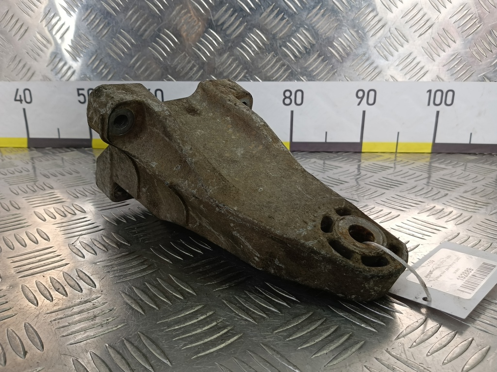 кронштейн двигателя (двс) FORD Transit  1818057, 5580 рублей, Москва