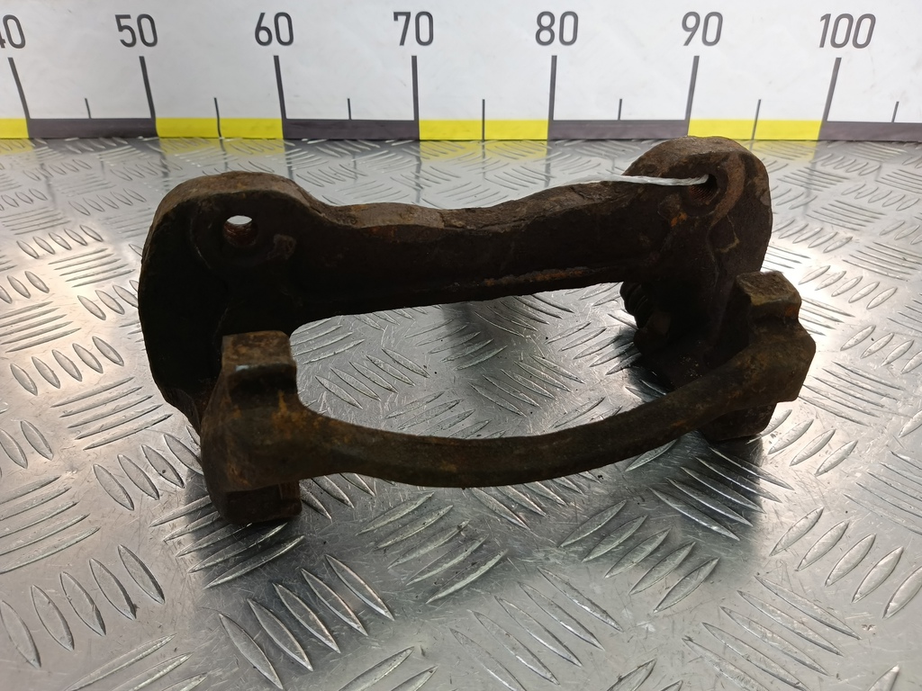 скоба суппорта MITSUBISHI L200   4605A173, 2590 рублей, Москва