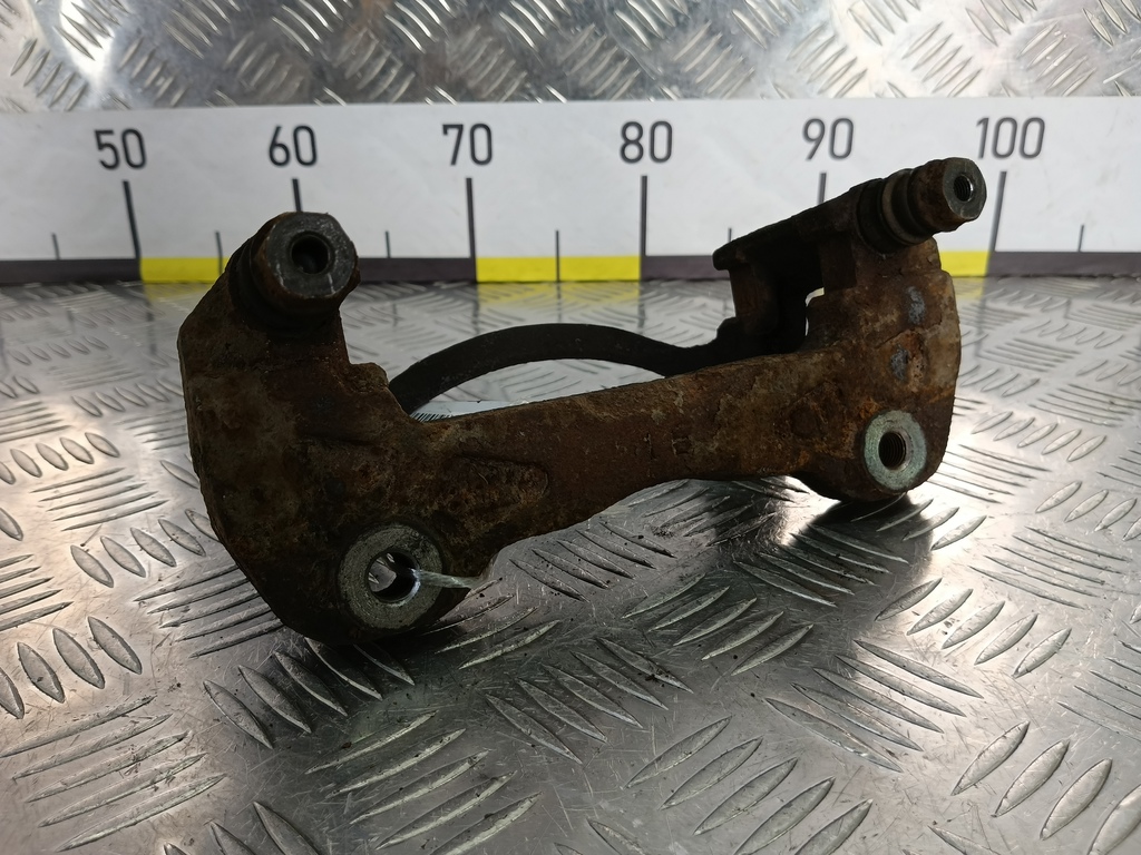 скоба суппорта MITSUBISHI L200  2.4 DID AT (154 л.с.)L200  V (2015—2019) Пикап 4605A173, 2590 рублей, Москва