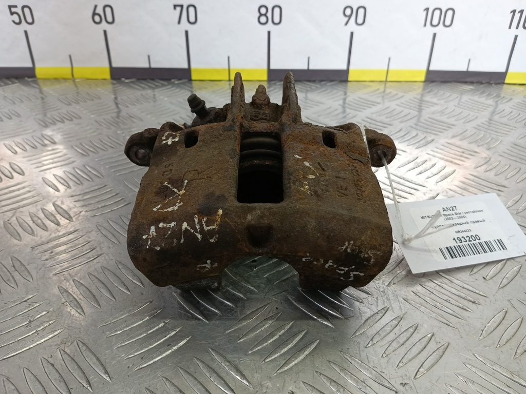 суппорт MITSUBISHI Space Star  MR249223, 2470 рублей, Москва