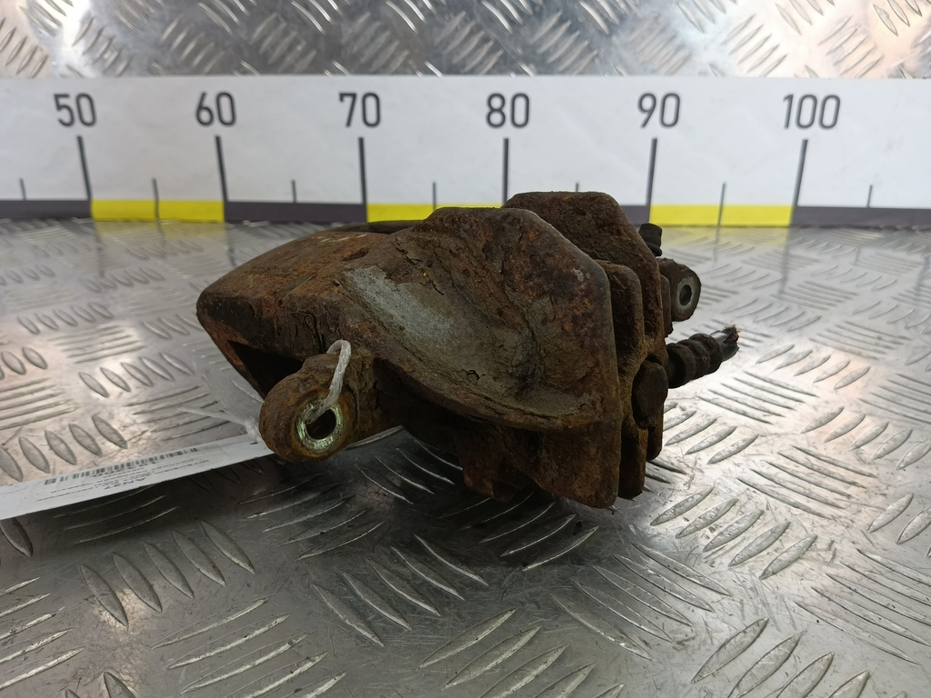 суппорт MITSUBISHI Space Star  MR249223, 2470 рублей, Москва