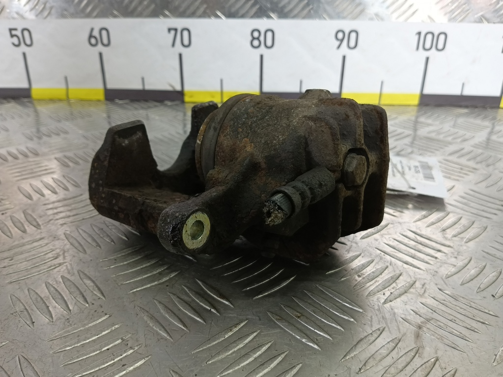 суппорт MITSUBISHI Space Star  MR249223, 2470 рублей, Москва