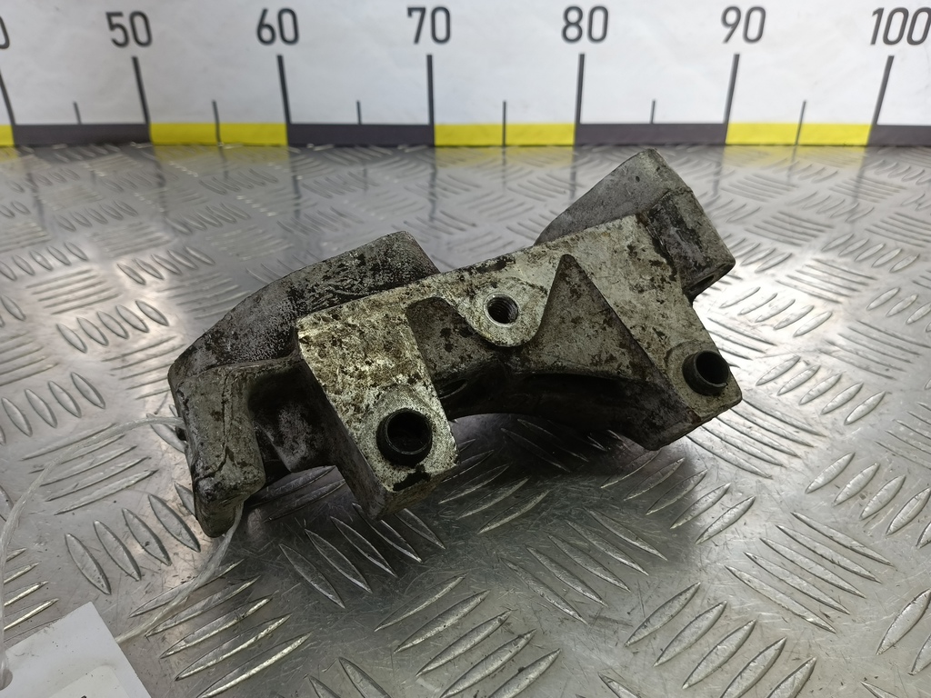 кронштейн двигателя (двс) Peugeot Partner  1807HS, 520 рублей, Москва