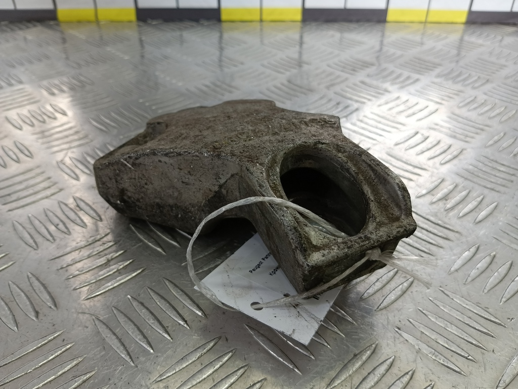 кронштейн двигателя (двс) Peugeot Partner  1807W8, 520 рублей, Москва