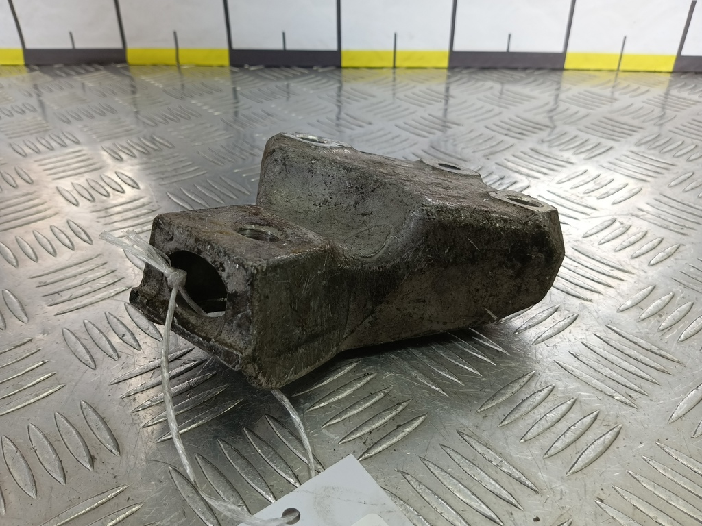 кронштейн двигателя (двс) Peugeot Partner  1807W8, 520 рублей, Москва