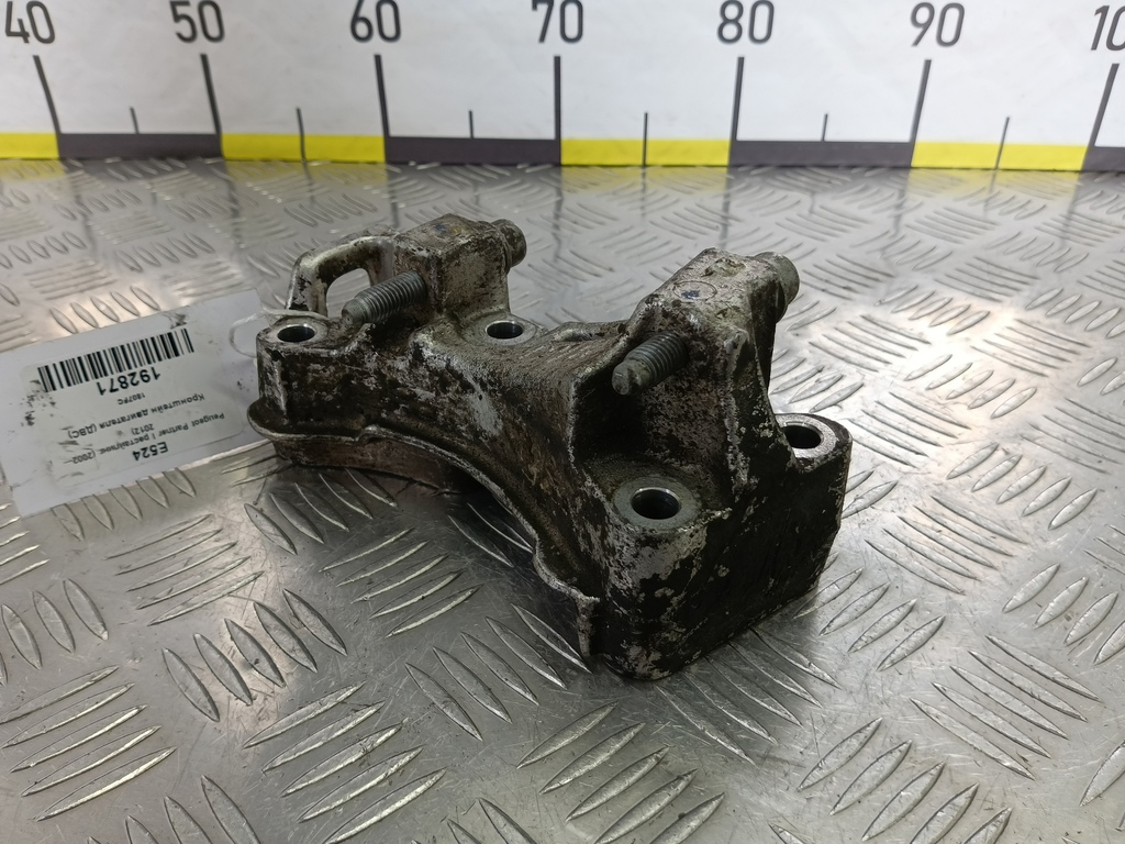 кронштейн двигателя (двс) Peugeot Partner  1807FC, 520 рублей, Москва