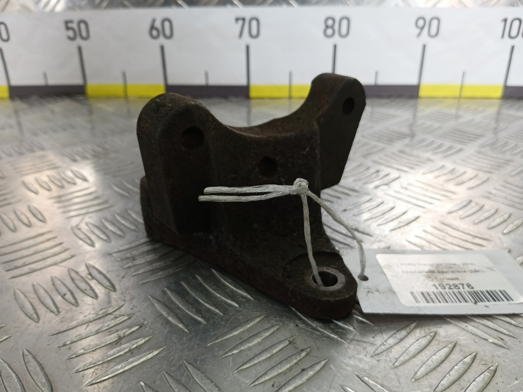 кронштейн двигателя (двс) FORD Transit  1735866, 1780 рублей, Москва