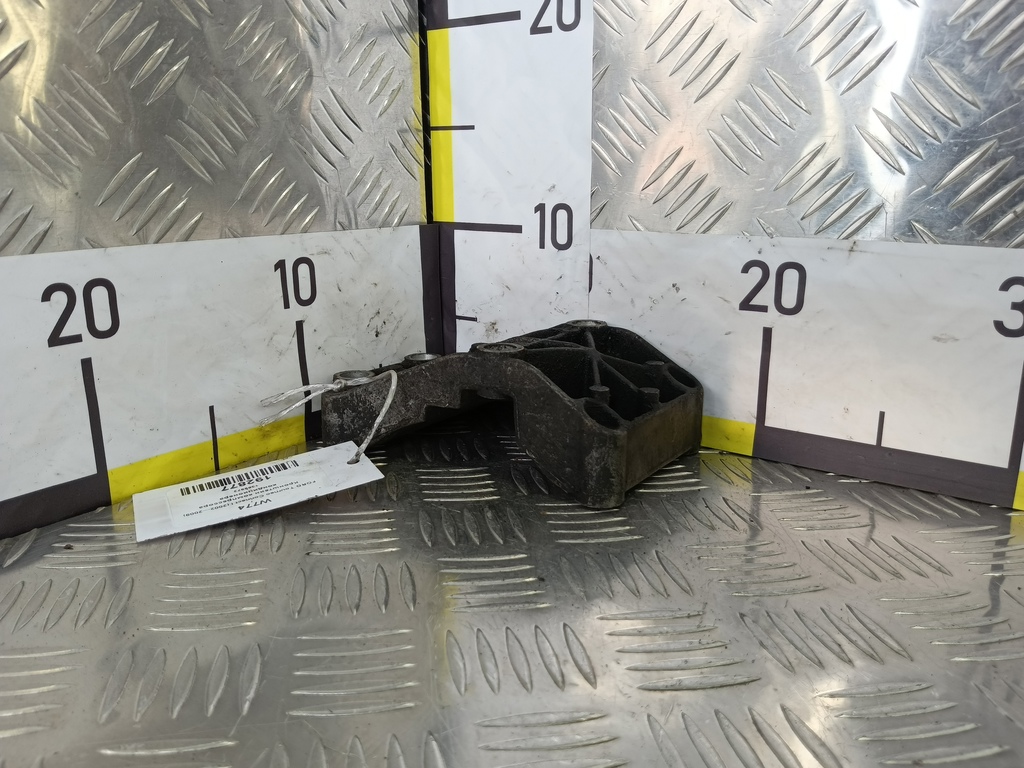 кронштейн компрессора кондиционера FORD Tourneo Connect  1368972, 4430 рублей, Москва