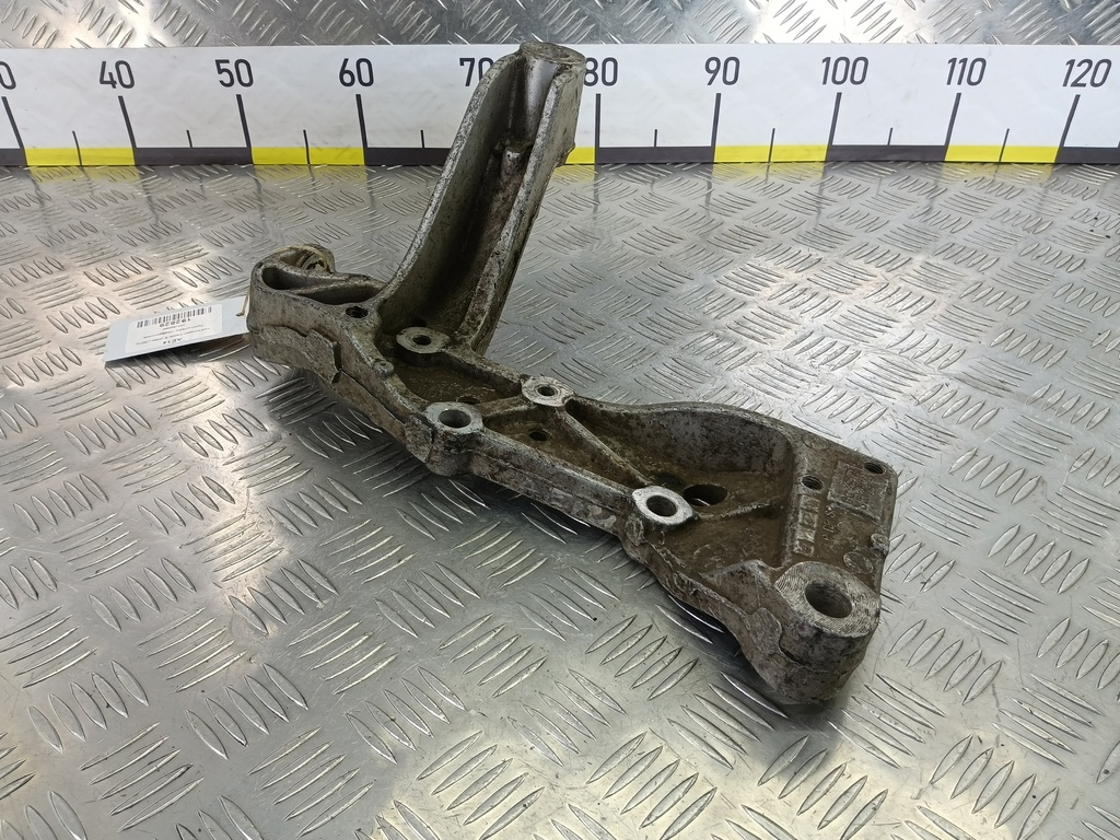 кронштейн подрамника Volkswagen Caddy  1K0199296F, 6150 рублей, Москва