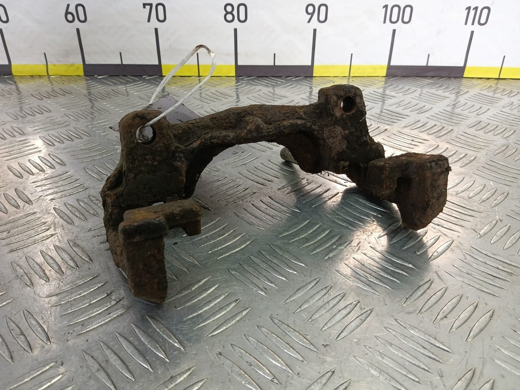 скоба суппорта LAND ROVER FREELANDER  LR000567, 1780 рублей, Москва