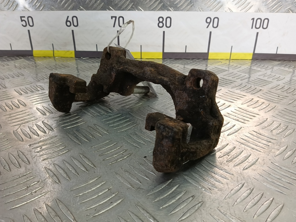 скоба суппорта LAND ROVER FREELANDER  LR000567, 1780 рублей, Москва