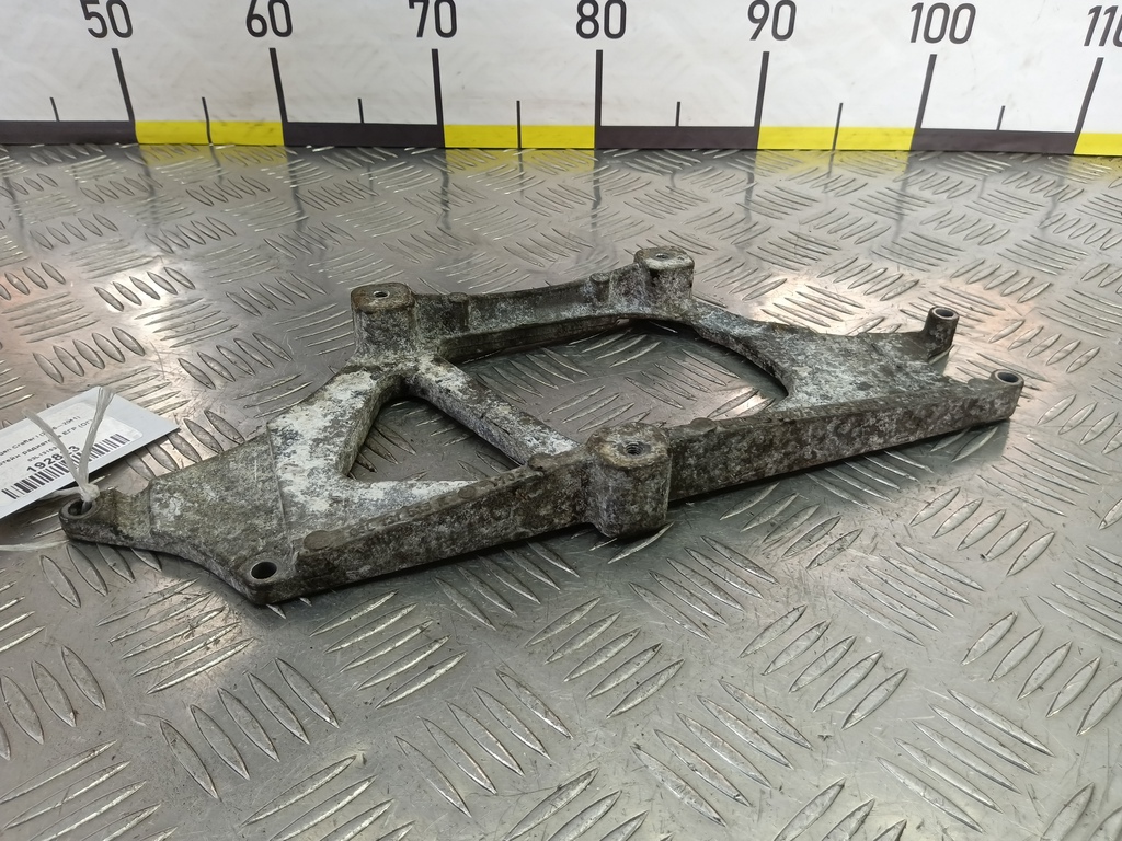 кронштейн радиатора егр (ог) Volkswagen Crafter  03L131535E, 1210 рублей, Москва