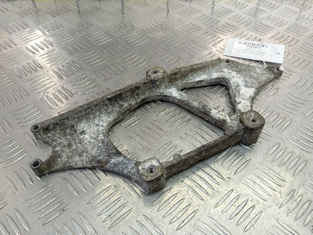 кронштейн радиатора егр (ог) Volkswagen Crafter  03L131535E, 1210 рублей, Москва