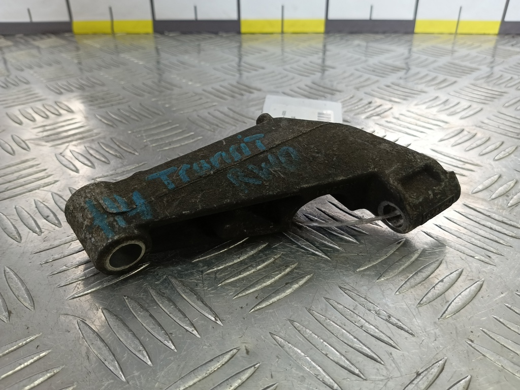 кронштейн тнвд FORD Transit  1740396, 1210 рублей, Москва