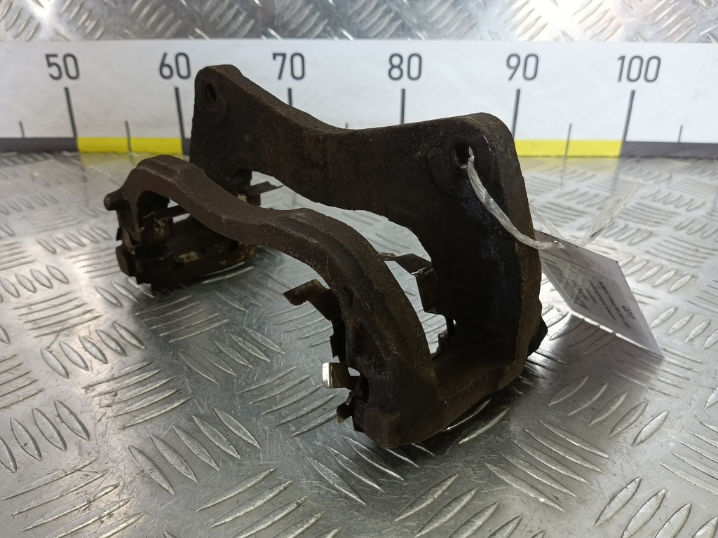 скоба суппорта SUBARU Tribeca 3.0 4WD AT (250 л.с.)Tribeca  WX (2004—2007) Внедорожник 26225AG070, 5580 рублей, Москва