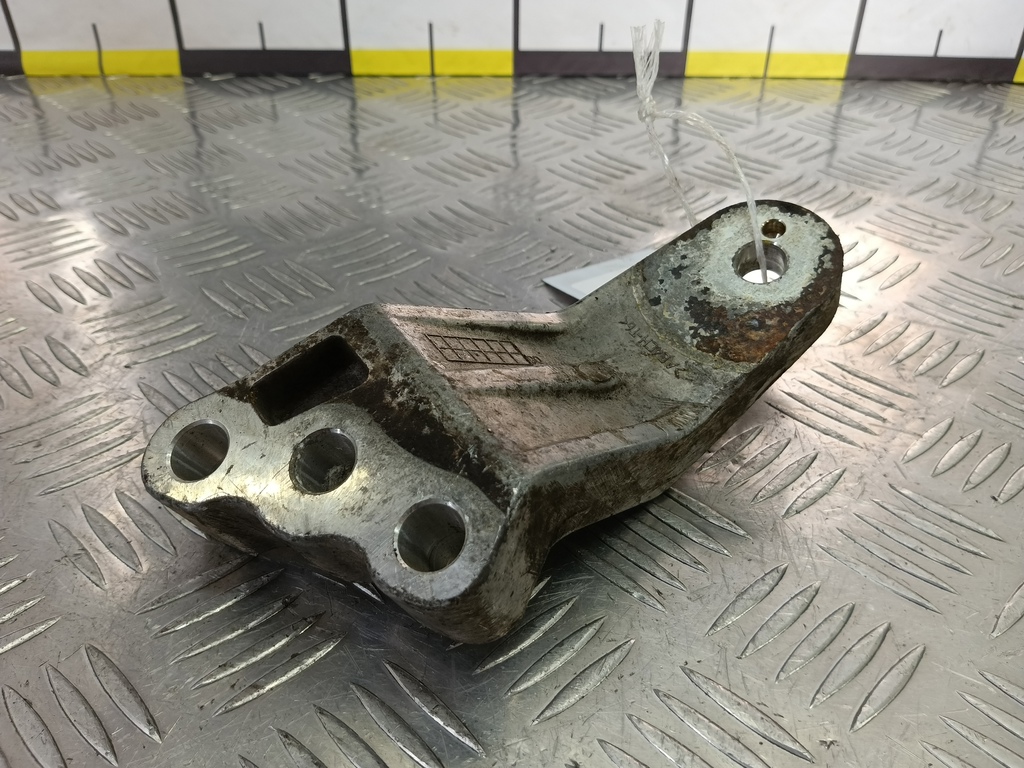 кронштейн двигателя (двс) Kia Ceed  218152H200, 520 рублей, Москва