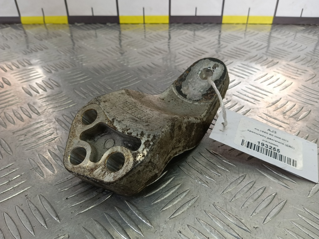 кронштейн двигателя (двс) Kia Ceed  218152H000, 520 рублей, Москва