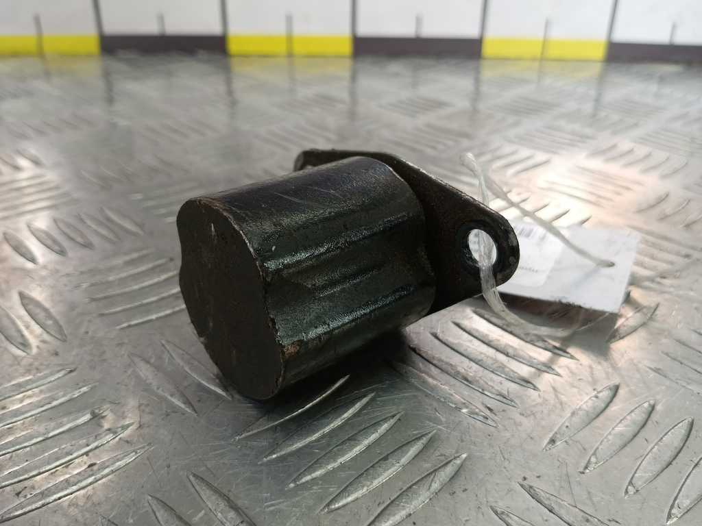 демпфер двигателя Hyundai GETZ 1.1 MT (66 л.с.)Getz  I рестайлинг (2005—2011) Хетчбэк 218181C100, 1780 рублей, Москва