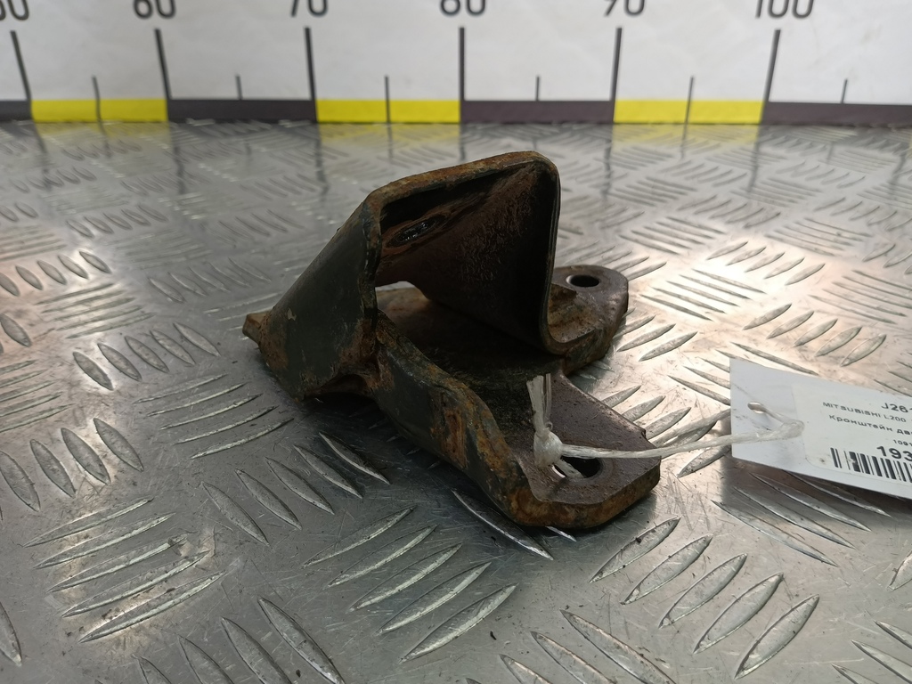 кронштейн двигателя (двс) MITSUBISHI L200  2.5 DI-D MT (136 л.с.)L200  IV (2006—2014) Пикап 1091A080, 520 рублей, Москва