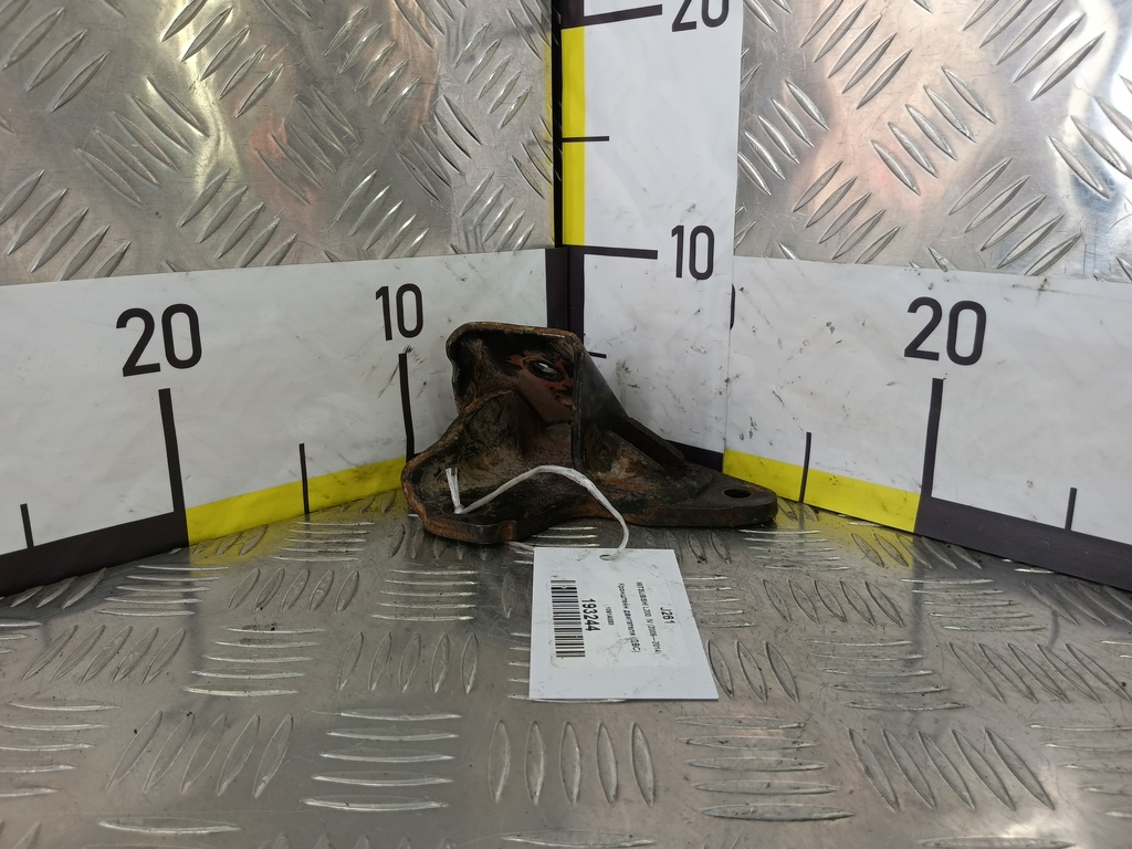 кронштейн двигателя (двс) MITSUBISHI L200  2.5 DI-D MT (136 л.с.)L200  IV (2006—2014) Пикап 1091A080, 520 рублей, Москва